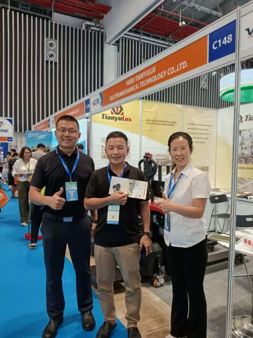 Hebei TianyuLux Electromechanical Technology Co., Ltd. debuterer på VILOG 2025, styrker Sydøstasiens grønne opgradering til lager og logistik med professionelt lithium-materialehåndteringsudstyr